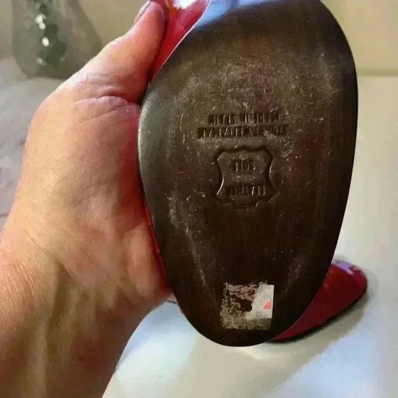 Stuart Weitzman, candy apple red heels with peep toe, 7 1/2 narrow - Picture 7 of 13